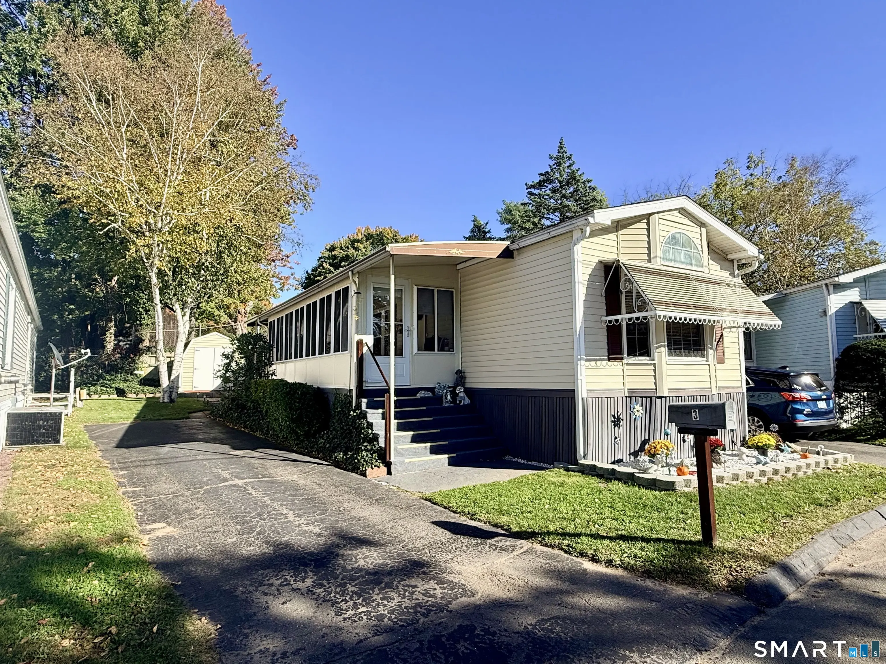 3 Navaho Road, East Hartford