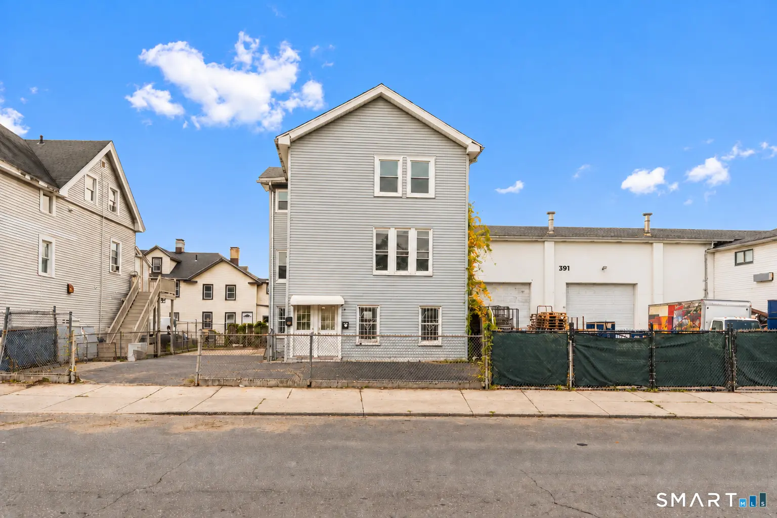 383 Harral Avenue, Bridgeport