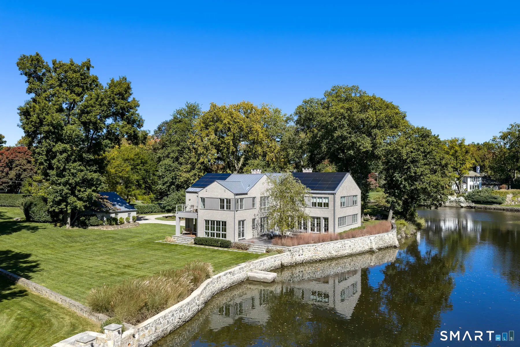 3 Coves End Road, Darien