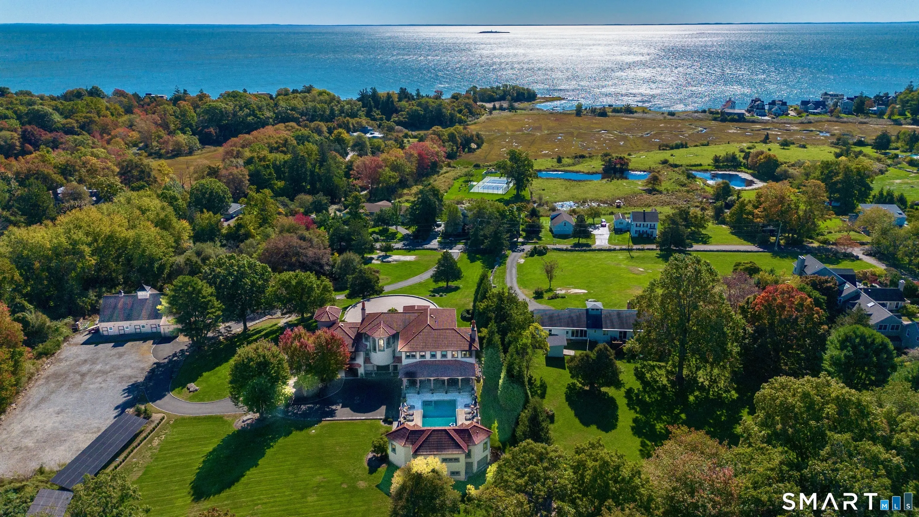 345 Vineyard Point Road, Guilford