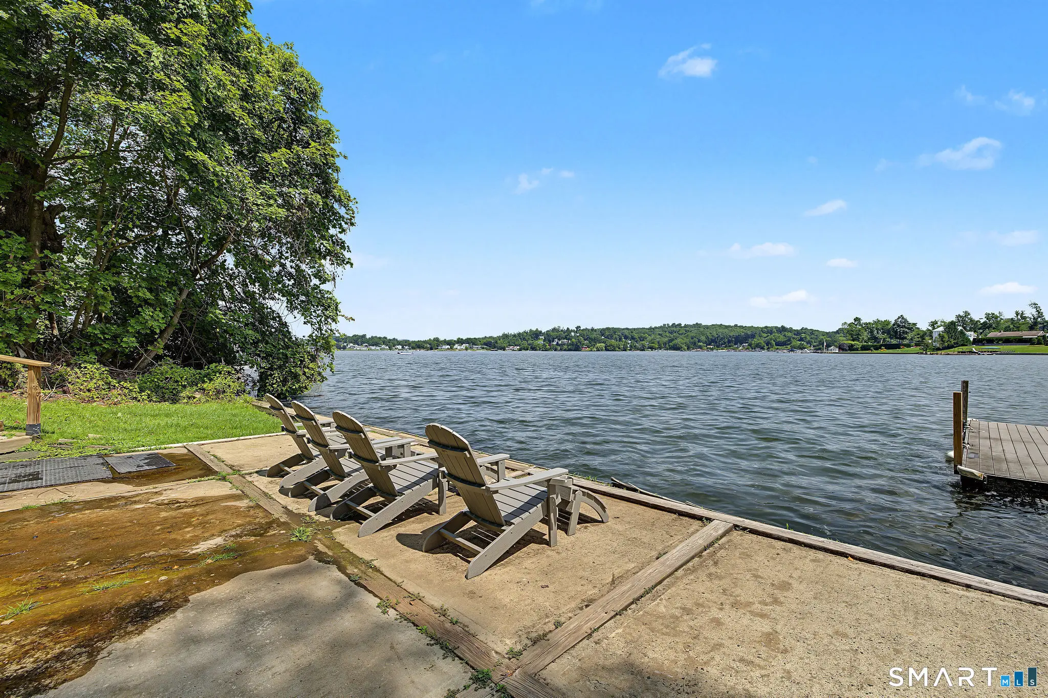 14 Shore Road, Danbury