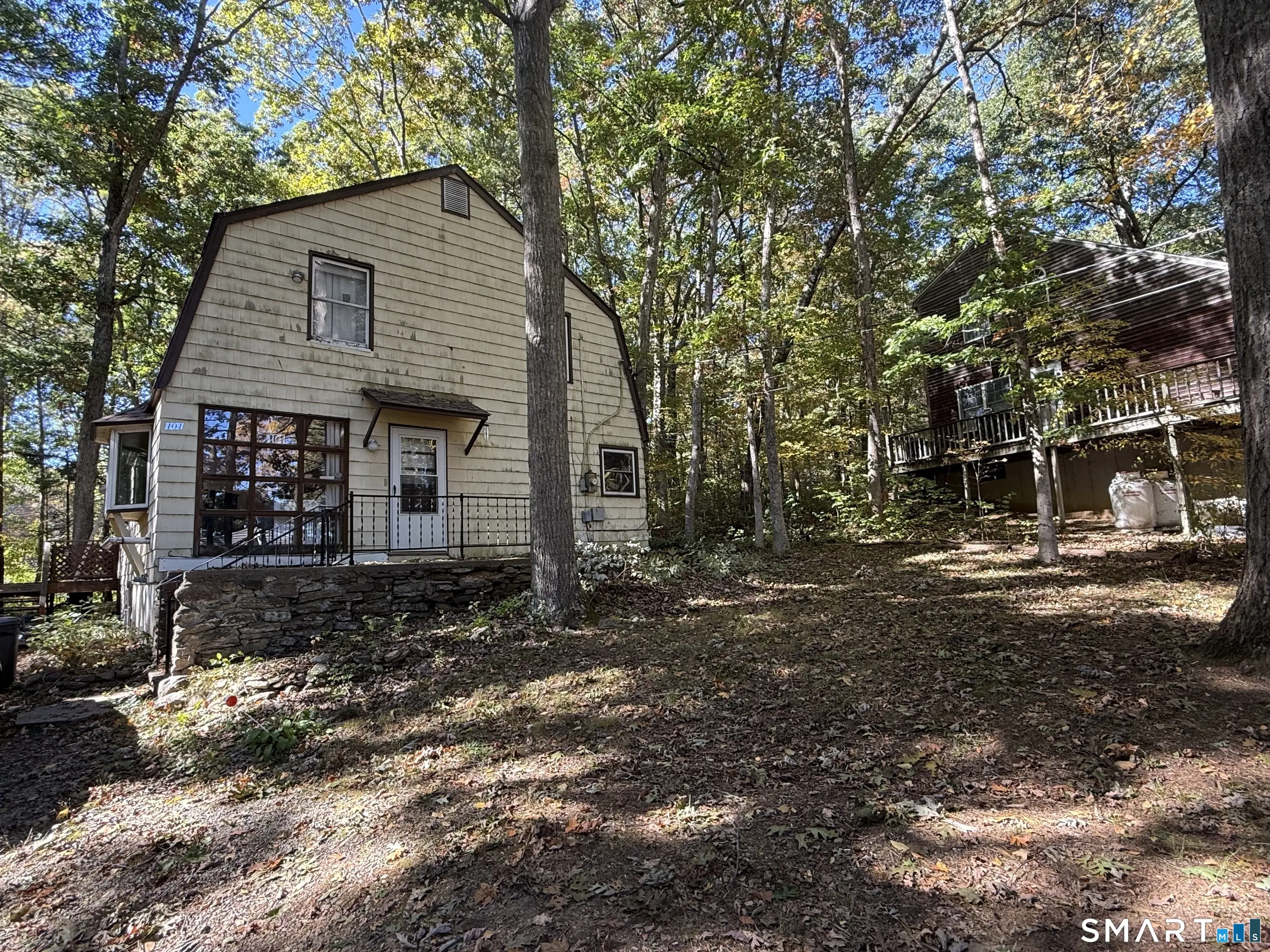 101 Beaver Dam Road, Woodstock