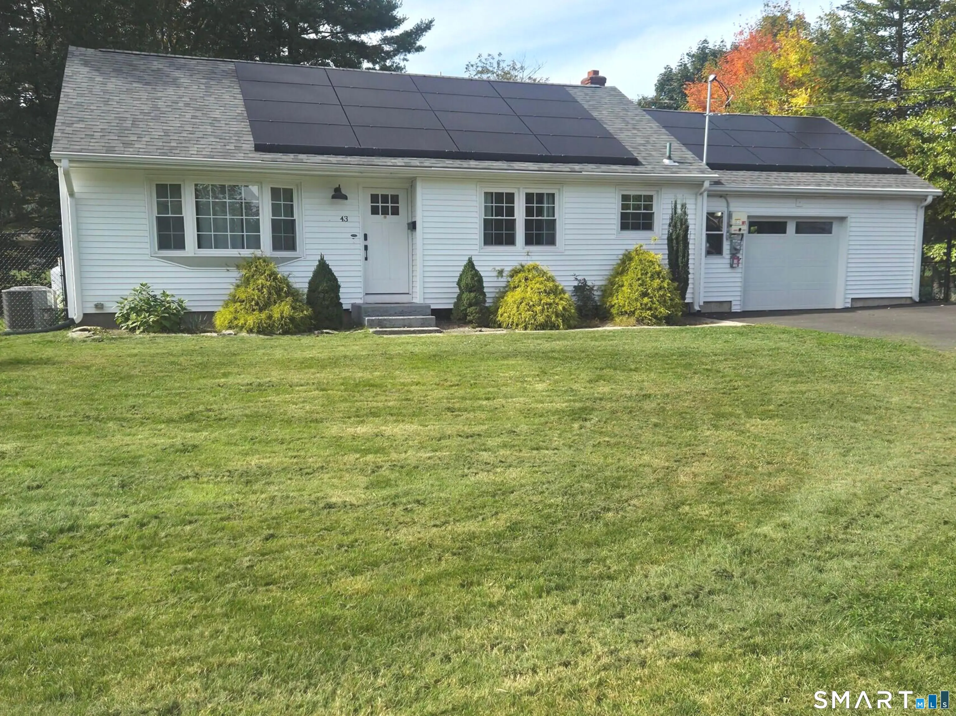 43 Manor Lane, South Windsor
