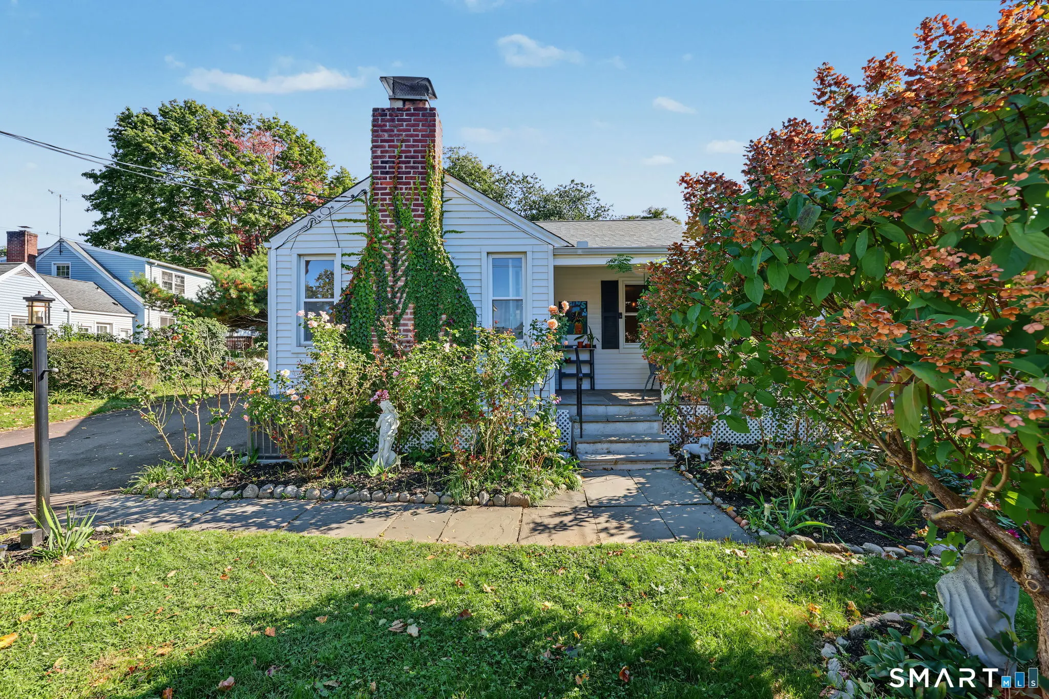 1 Villaway Road, Norwalk
