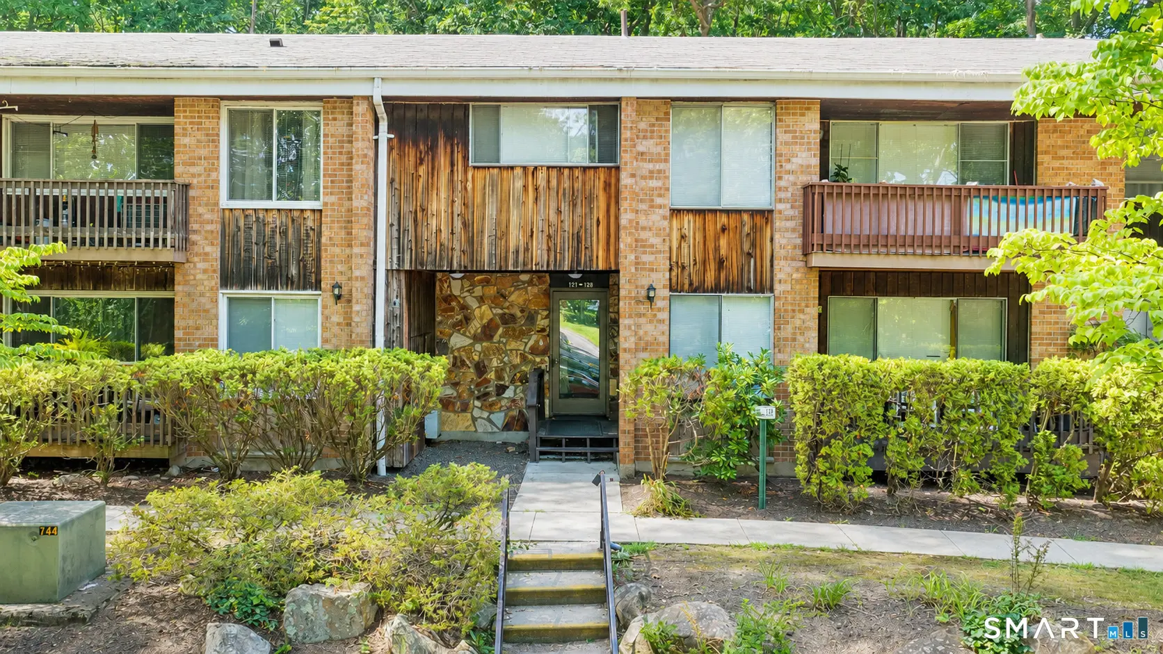 200 Woodmont Avenue 126, Bridgeport