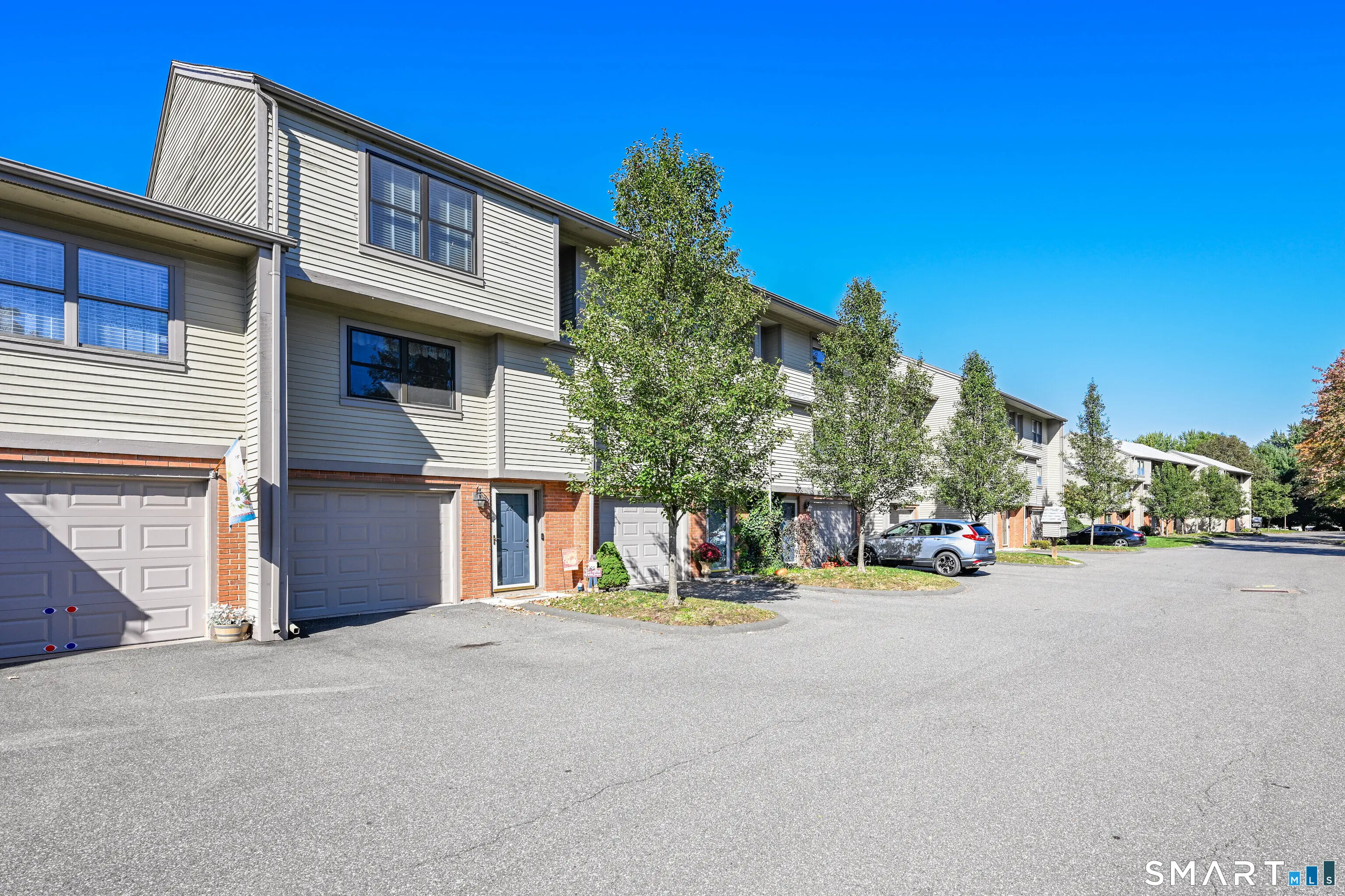22 Metacomet Drive, Meriden