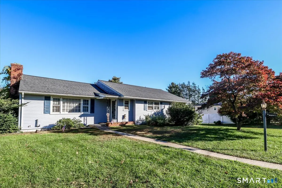 9 Kendall Terrace East, Danbury