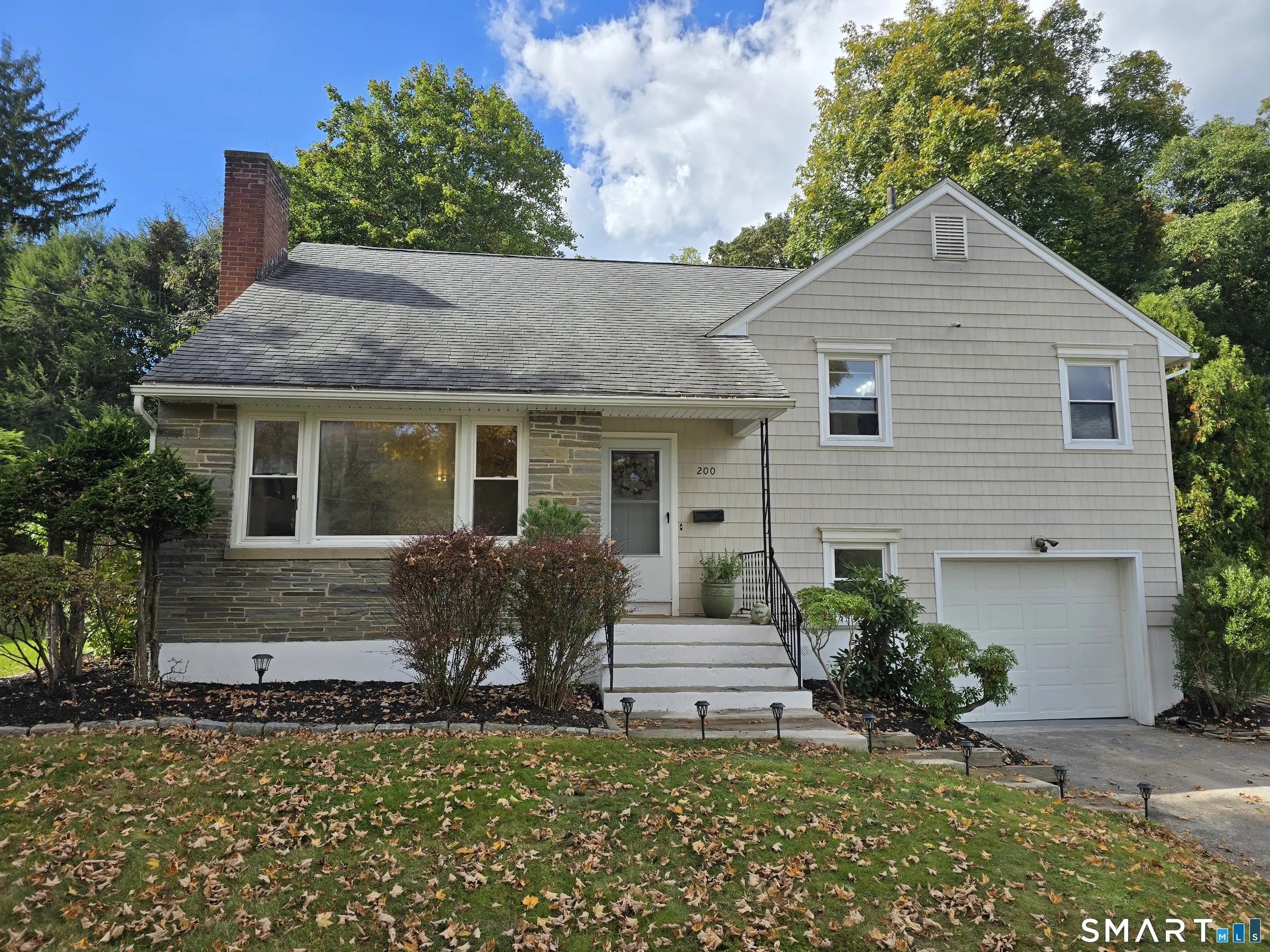 200 Forest Ridge Road, Waterbury