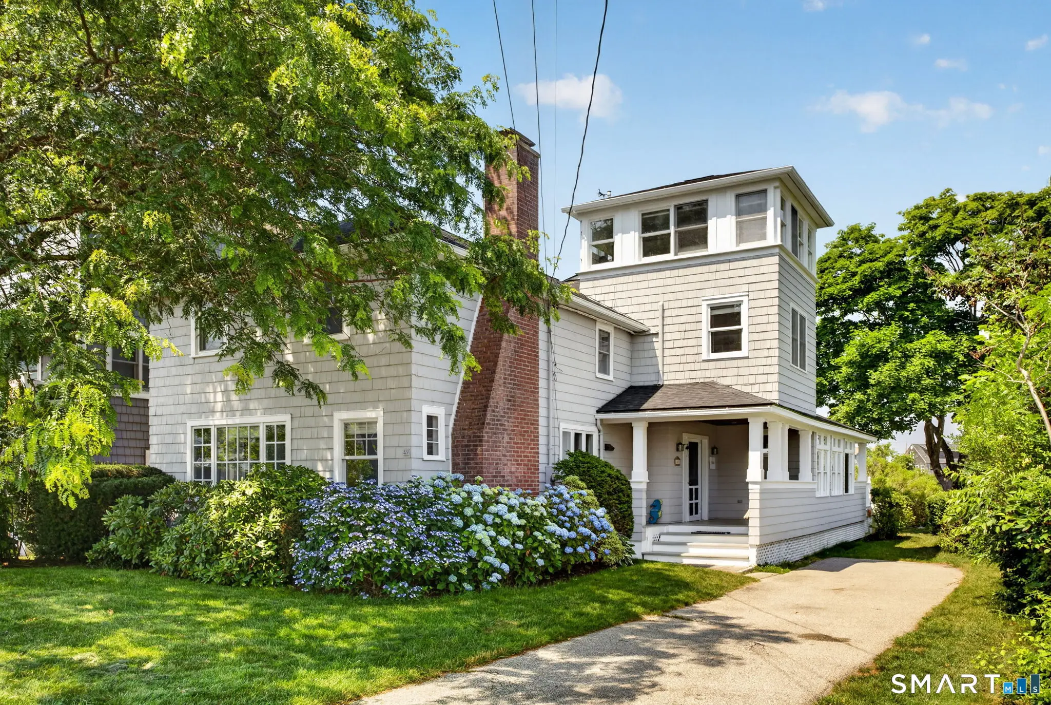 48 Sound Breeze Avenue, Groton