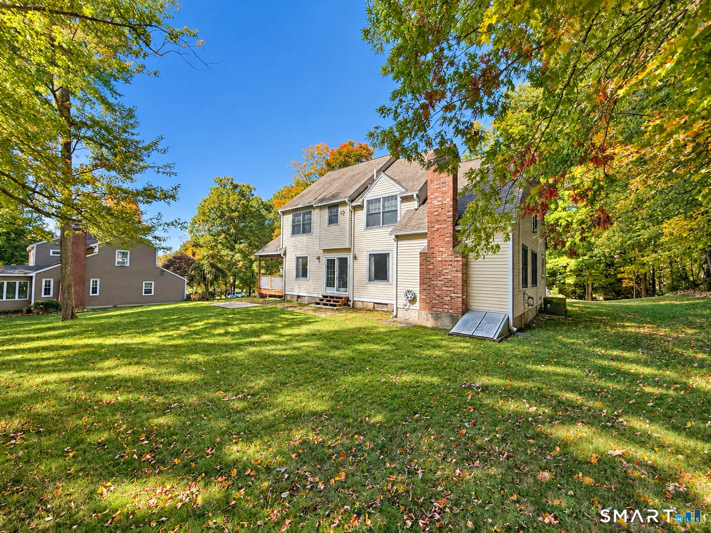 30 Green Woods Lane, Farmington