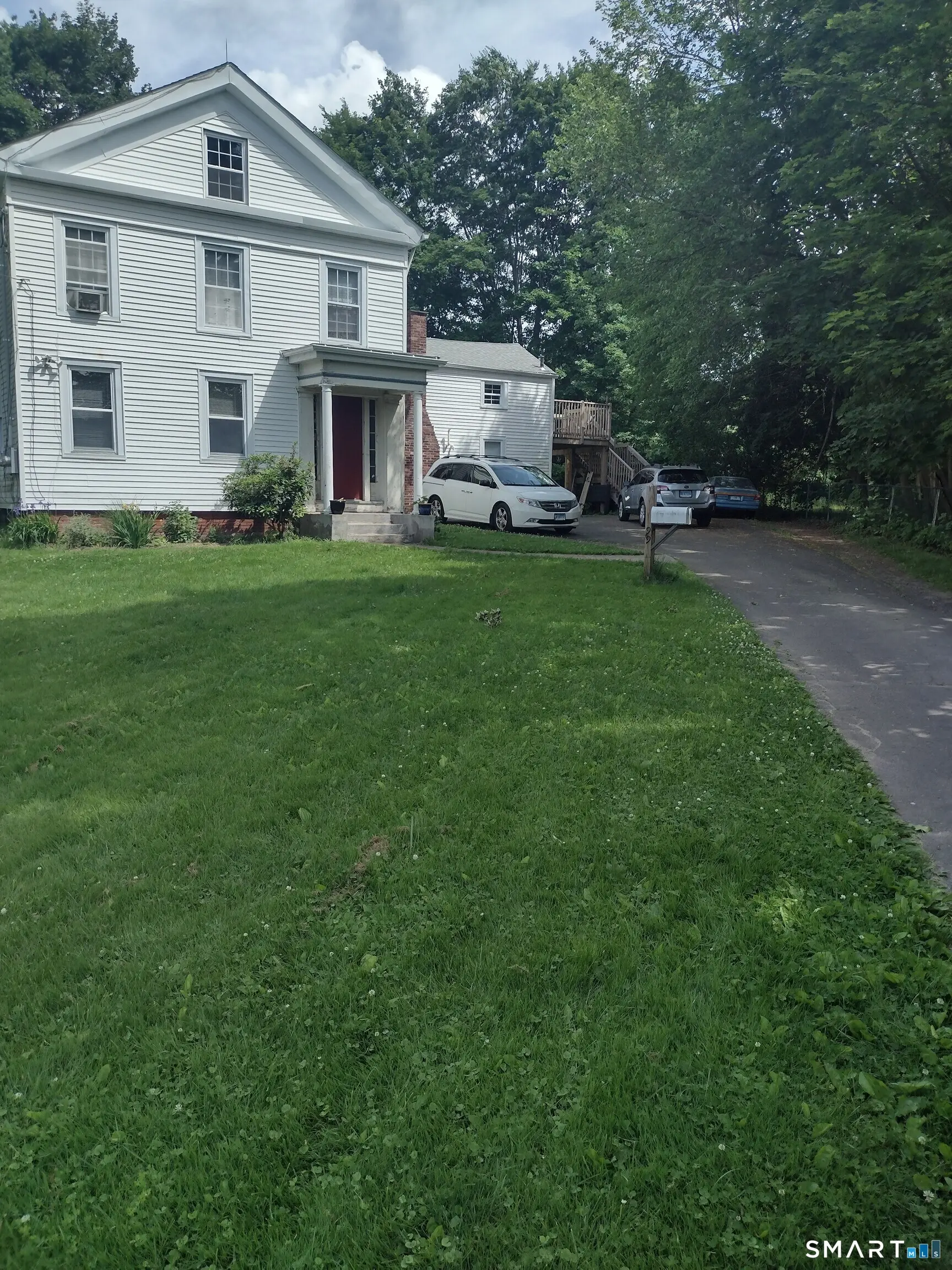 99 Wintonbury Avenue, Bloomfield