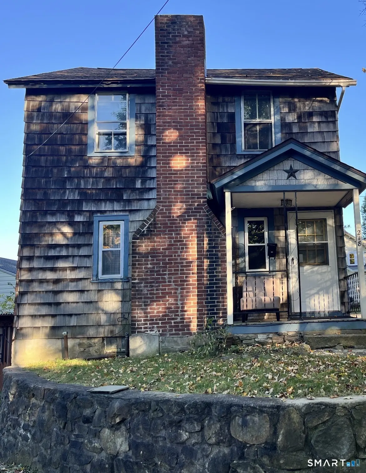 218 Oak Street, Winchester
