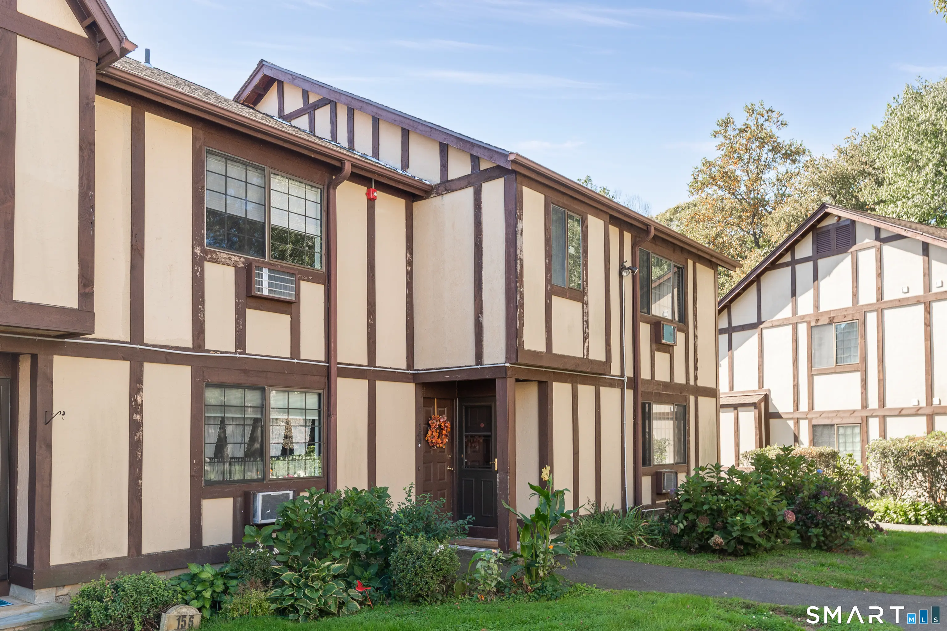 153 Foxwood Close 153, Milford
