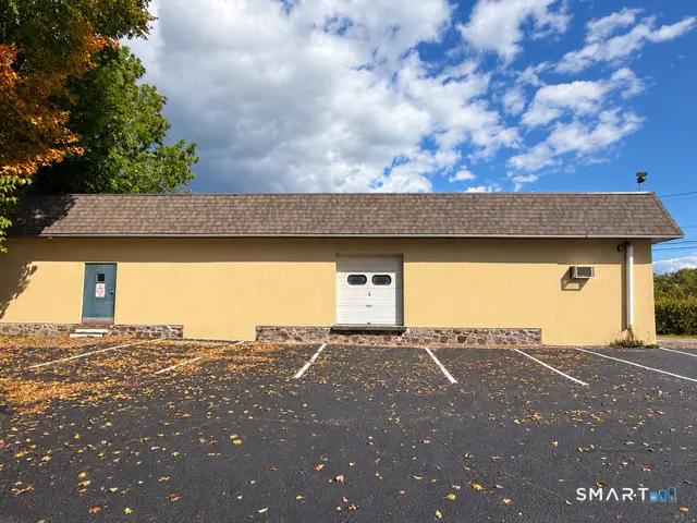 54 Chamberlain Highway 4, Meriden