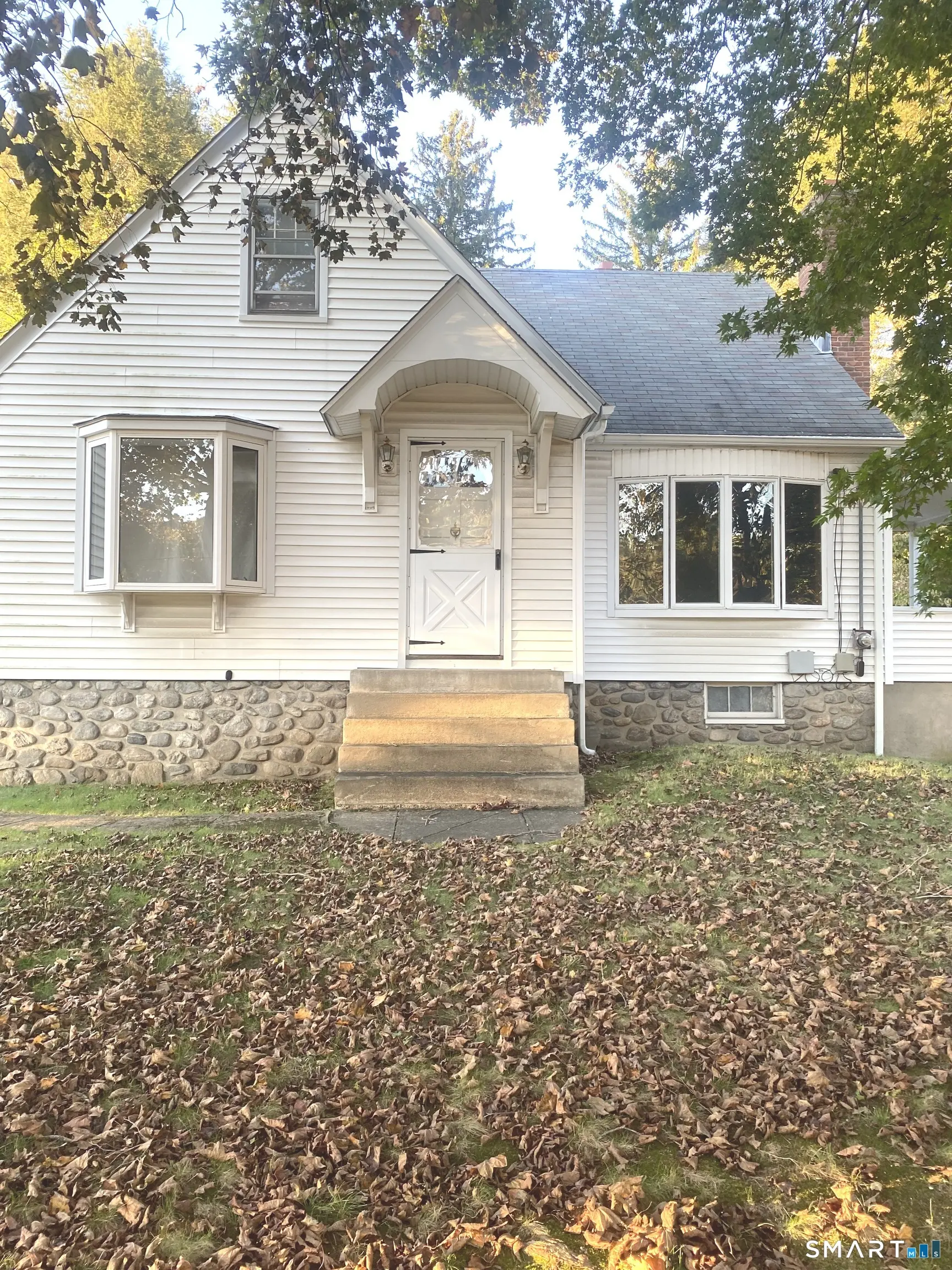 1280 New Haven Road, Naugatuck