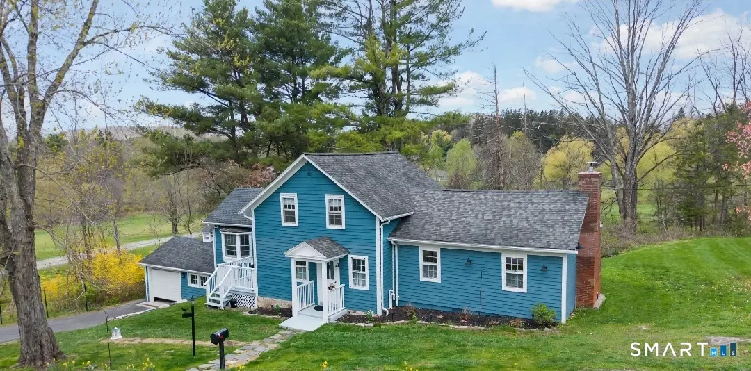 92 Amenia Road, Sharon