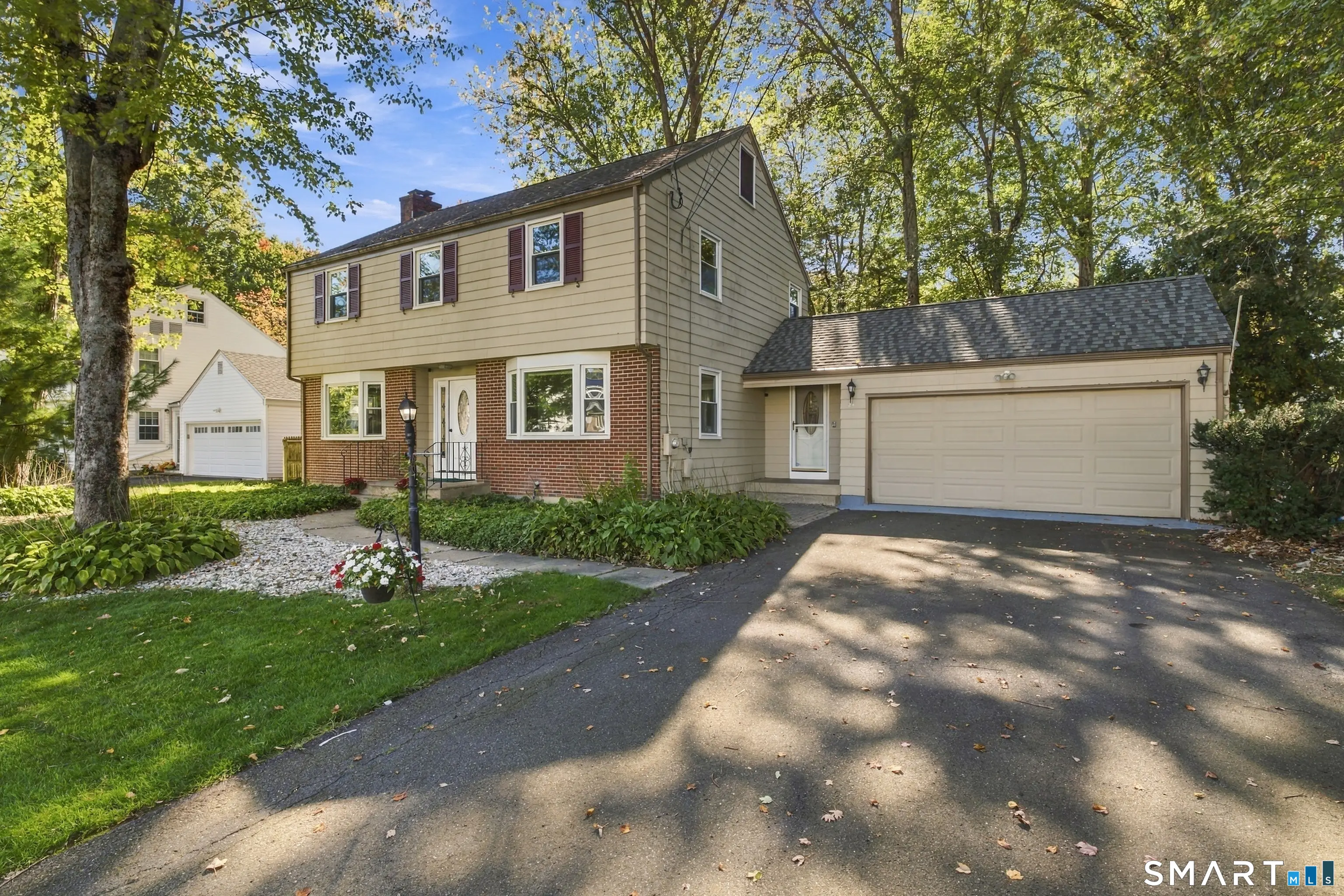 24 Stoneham Drive, West Hartford