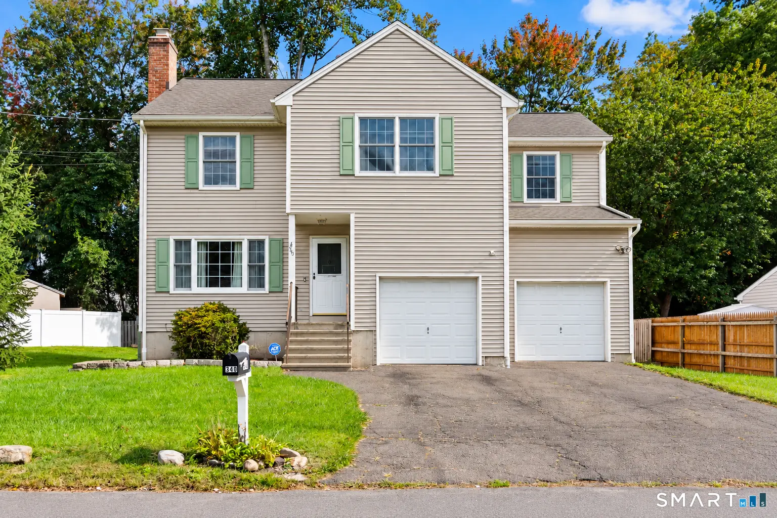 340 Macon Drive, Bridgeport