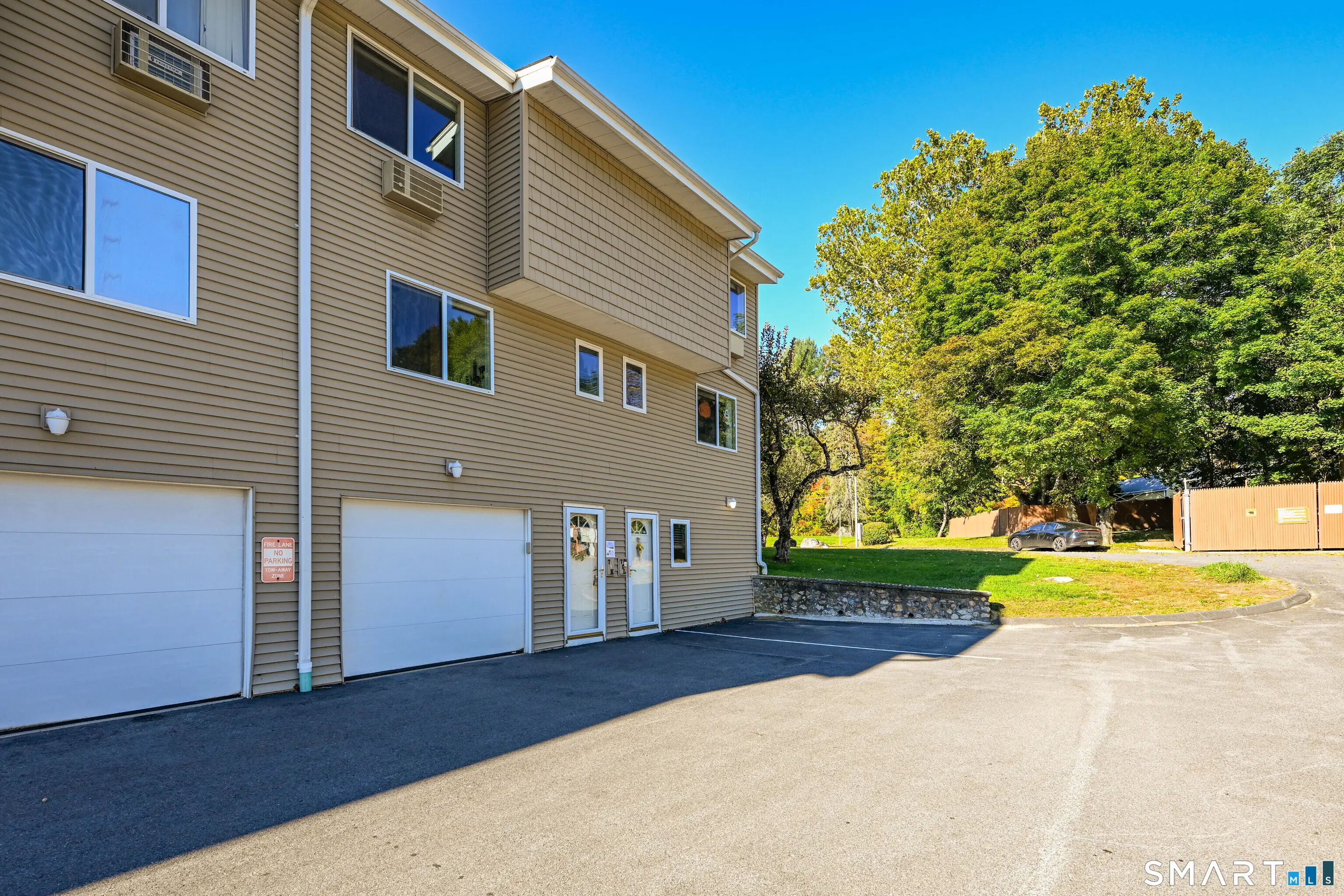 220 Main Street 7k, New Hartford