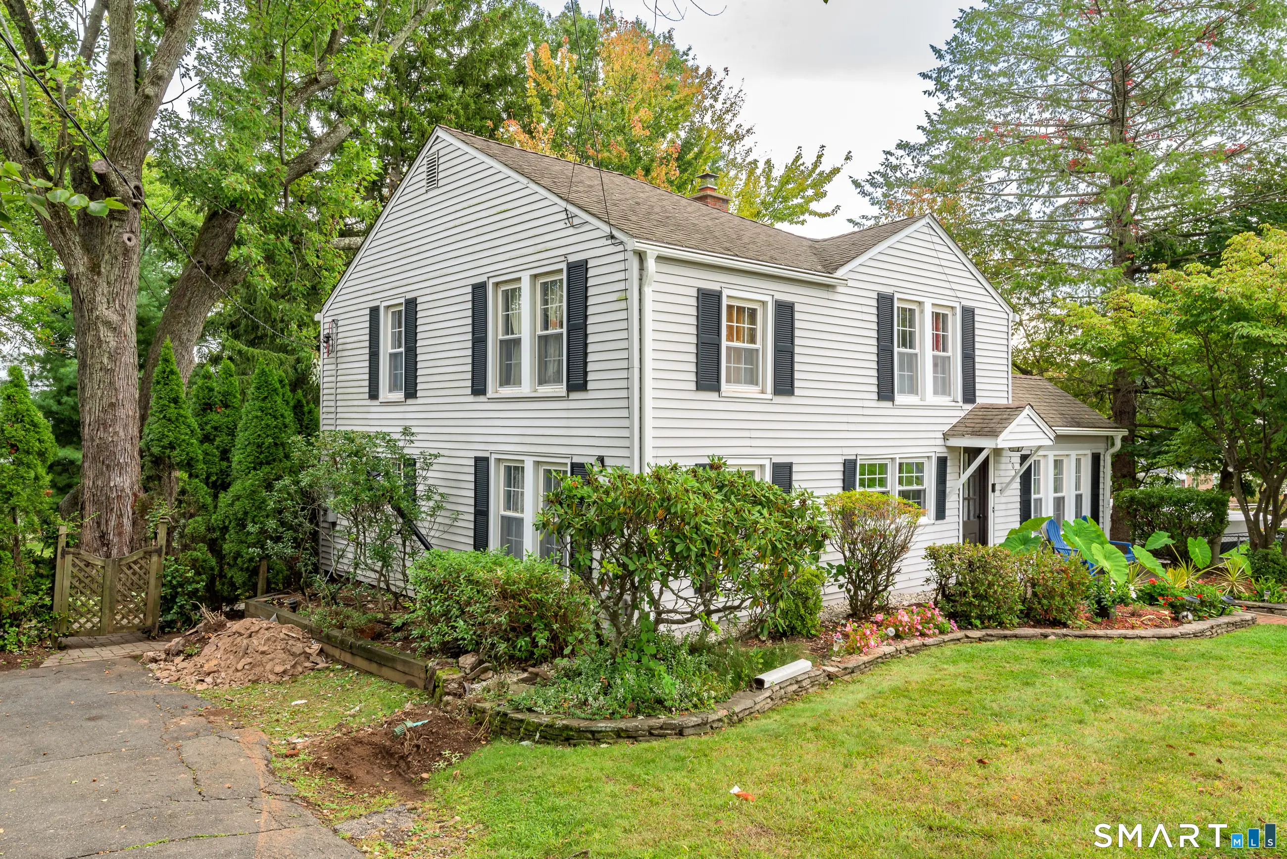 208 Thornbush Road, Wethersfield
