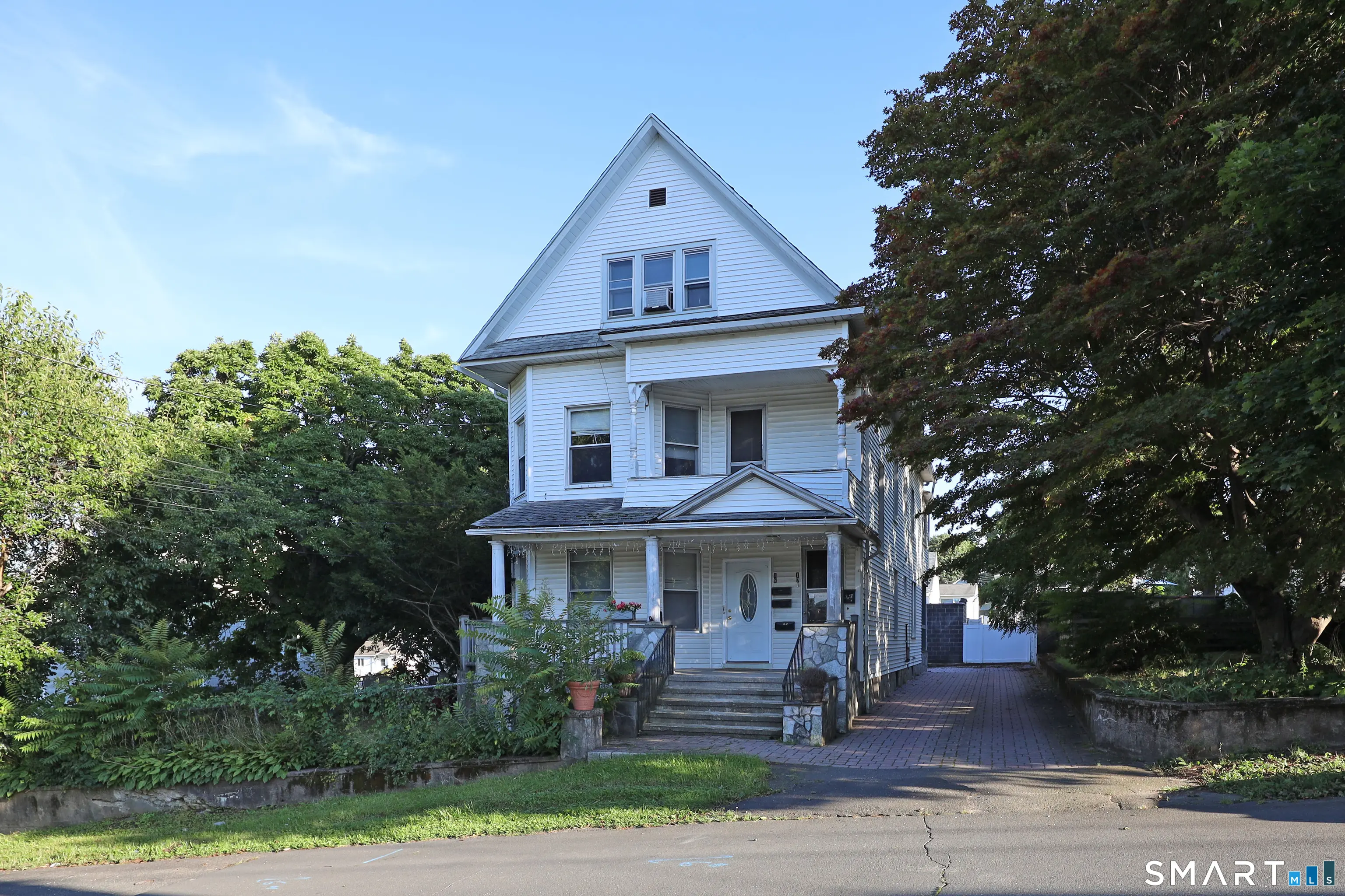 15 Avon Avenue, Waterbury