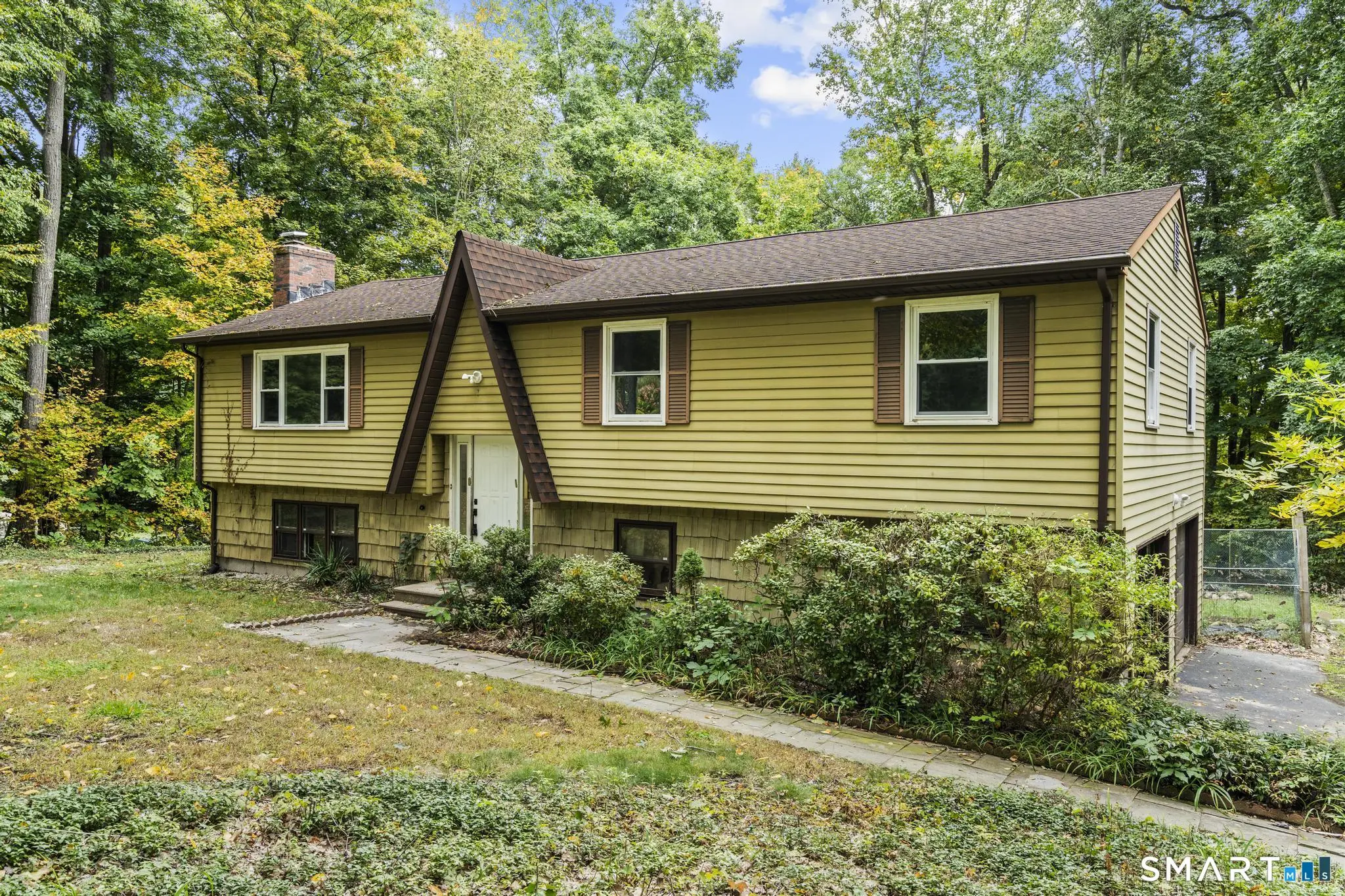 32 Woodhaven Drive, Burlington
