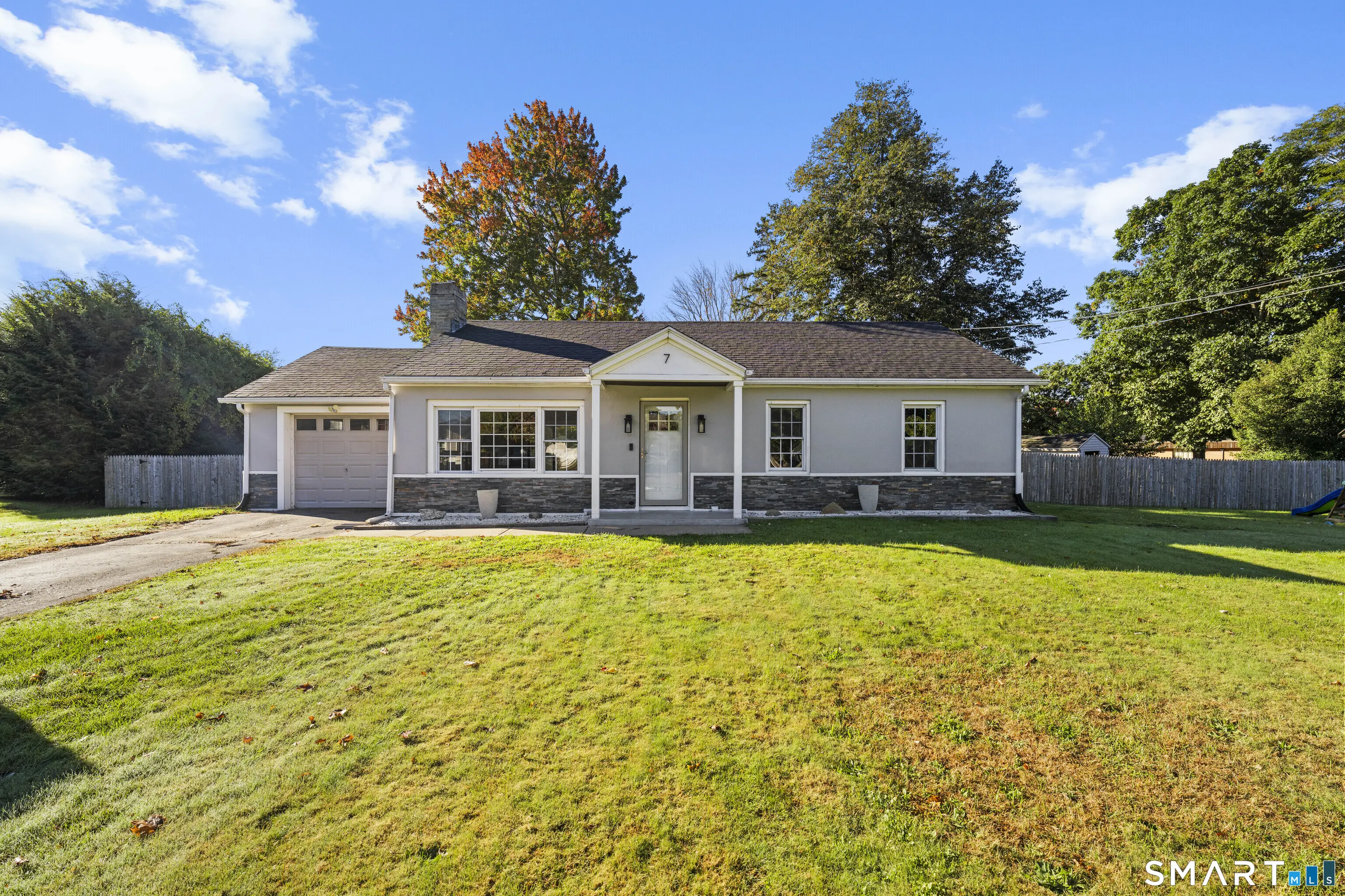 7 Wesley Road, East Windsor