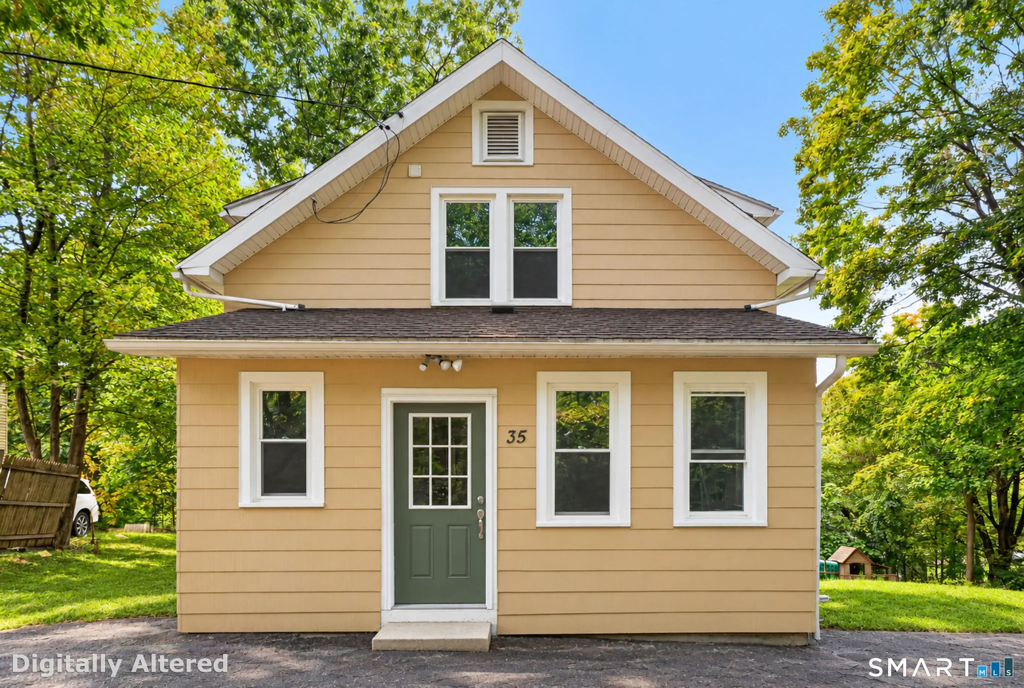 35 Stanley Avenue, Watertown