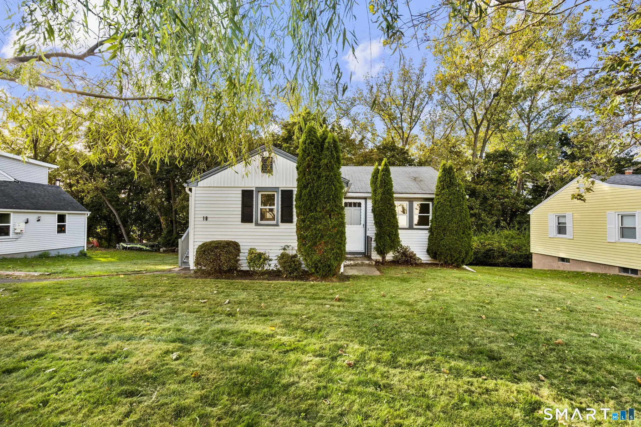18 Gilbert Lane, Branford