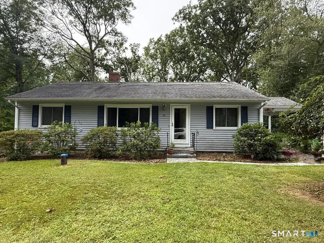 24 Terry Road, Ledyard