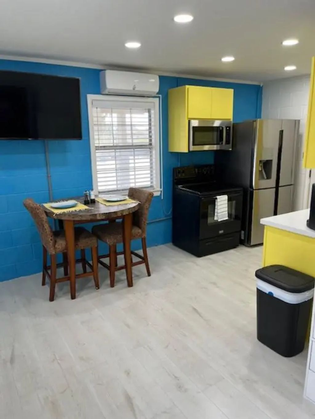 1440 Harbor Island Dr. B, Port Isabel