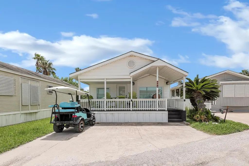 746 E Clam Circle, Port Isabel