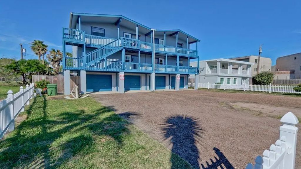 120 E Parade Dr. 1, South Padre Island