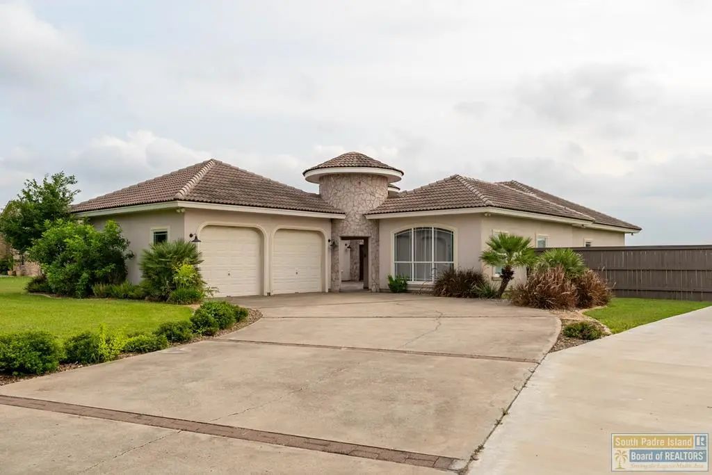 140 Madelyn Rose, Bayview