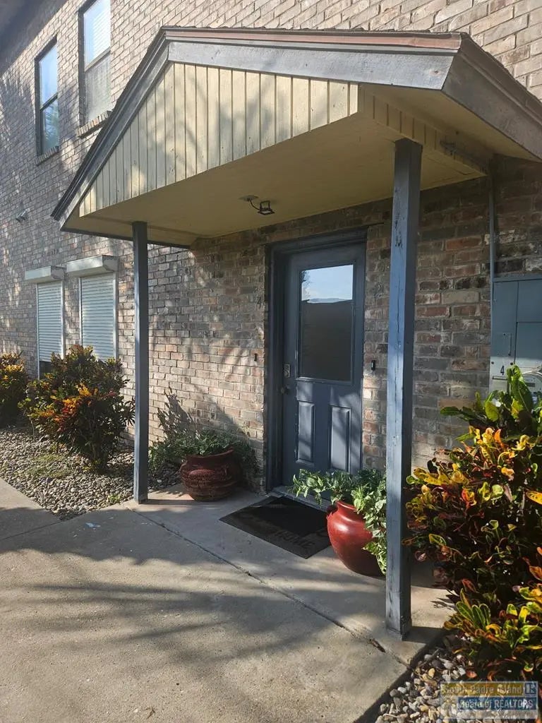 77 Santa Isabel Blvd. N4, Laguna Vista