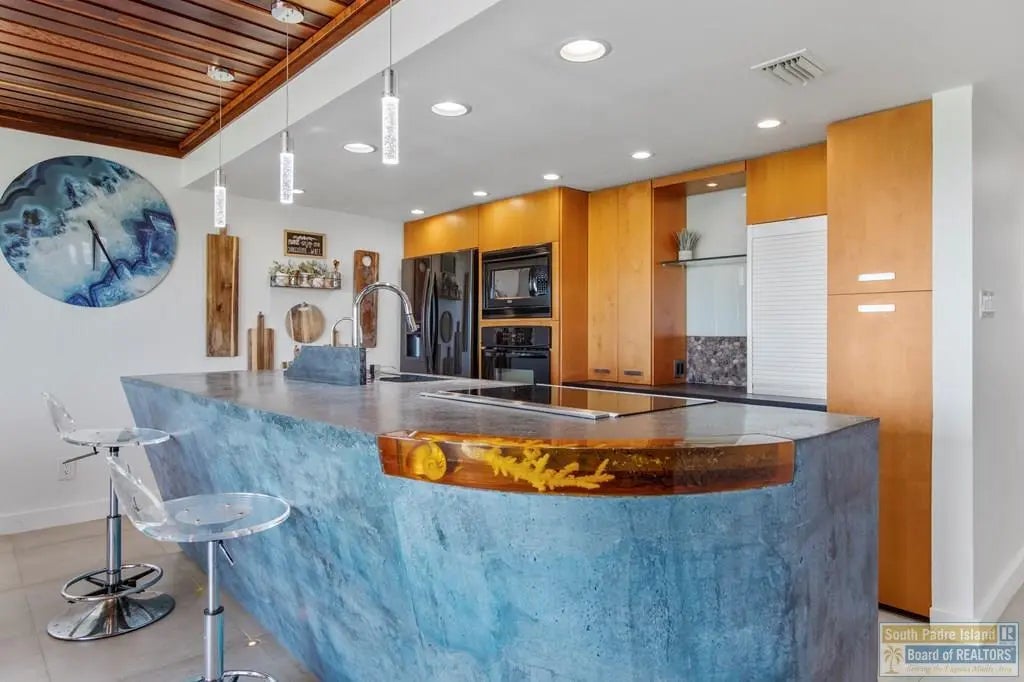 4100 Gulf Blvd. 103, South Padre Island