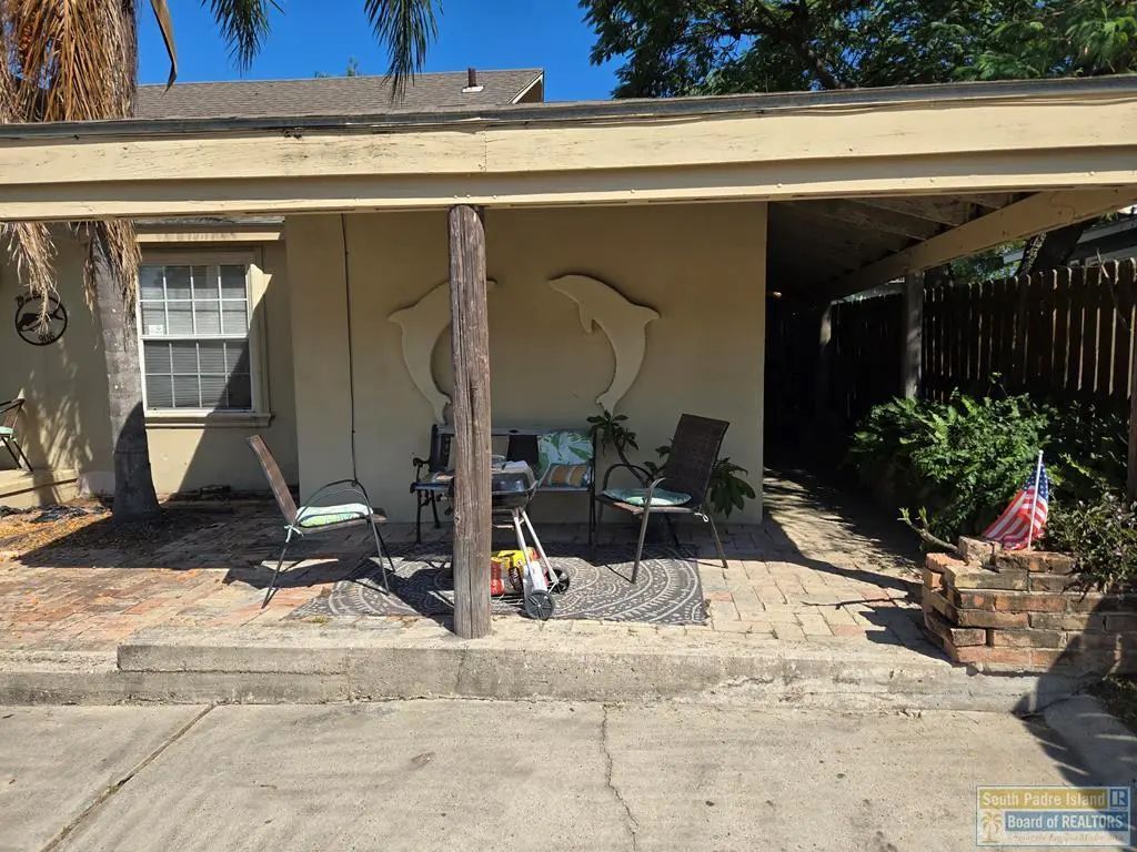 906 W Polk B, Port Isabel