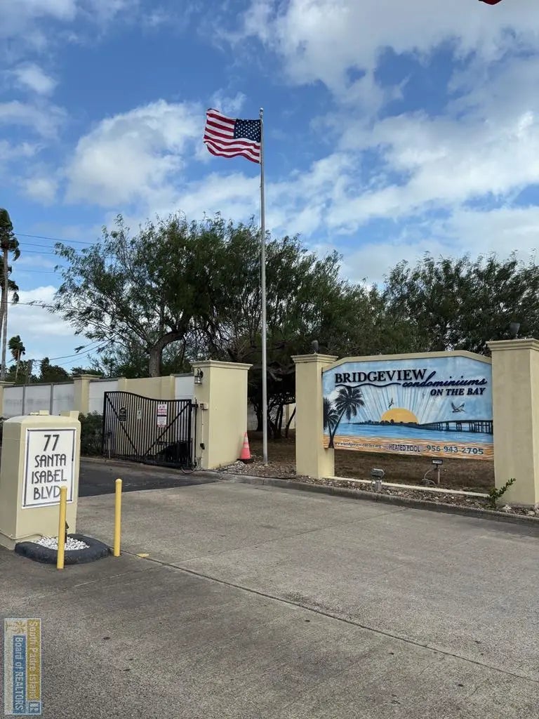 77 Santa Isabel Blvd. J6, Laguna Vista