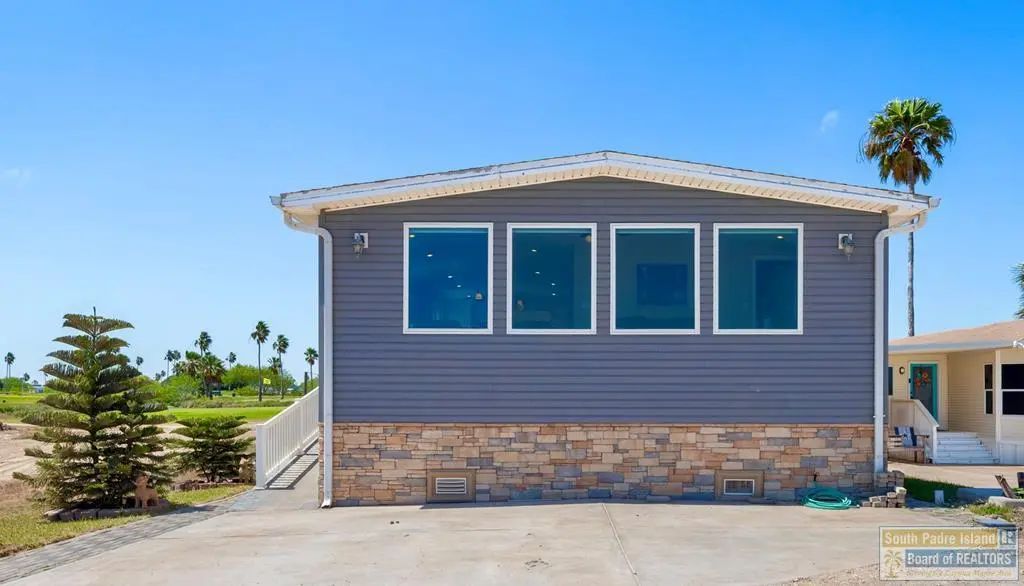 A Sand Dollar Dr, Port Isabel