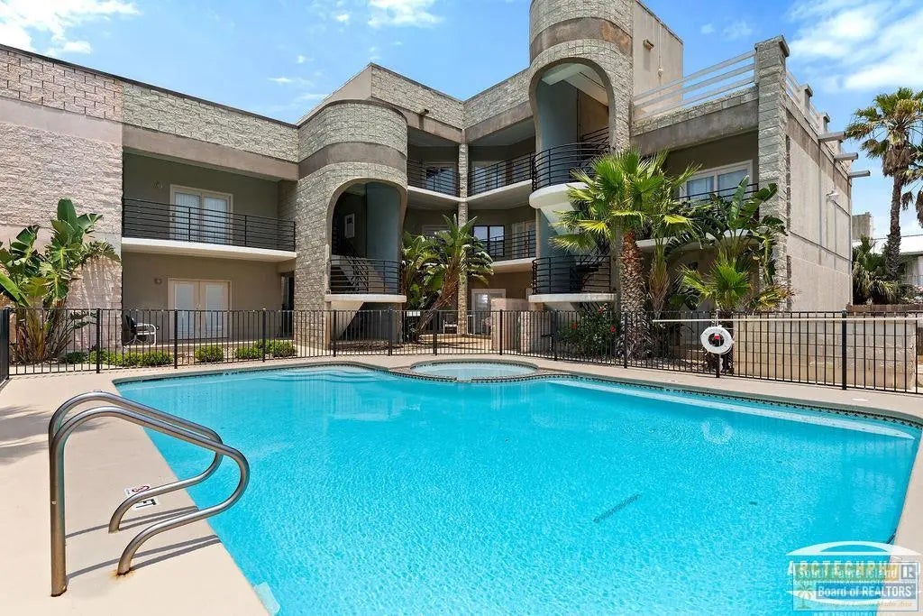 125 E Georgia Ruth Dr. G-204, South Padre Island