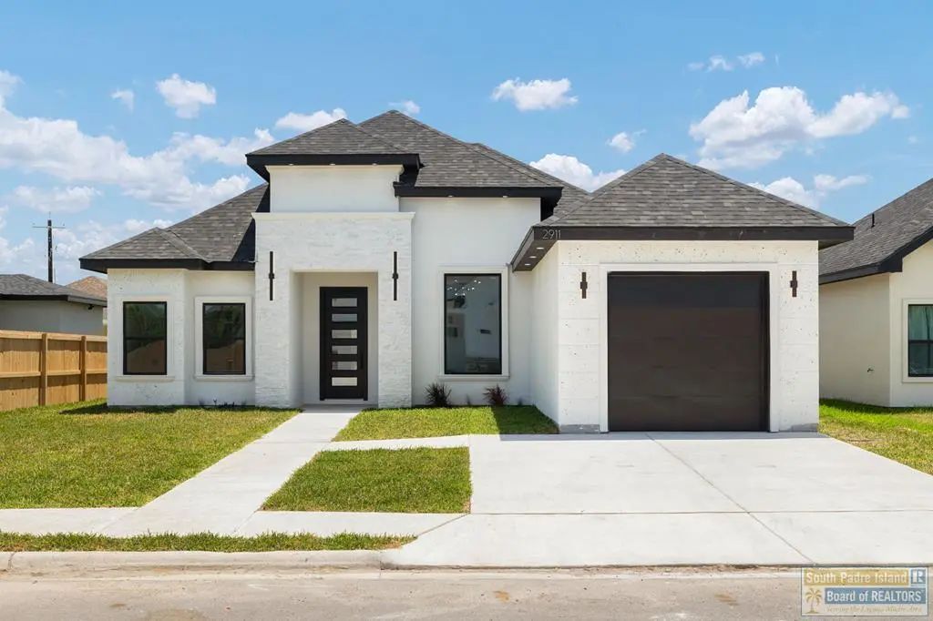 2911 Juan Castillo Ave., Port Isabel
