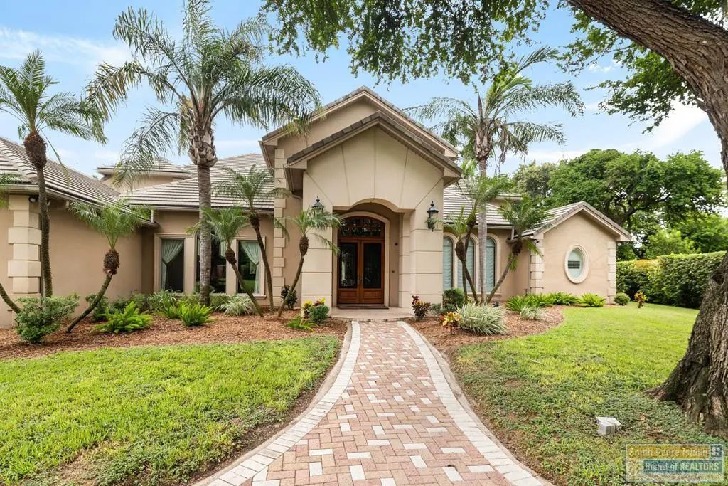 245 Calle Jacaranda, Brownsville