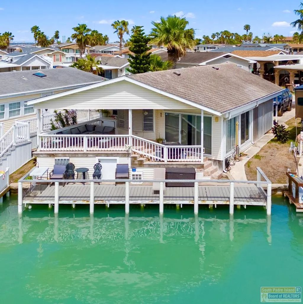 251 Conch Dr., Port Isabel