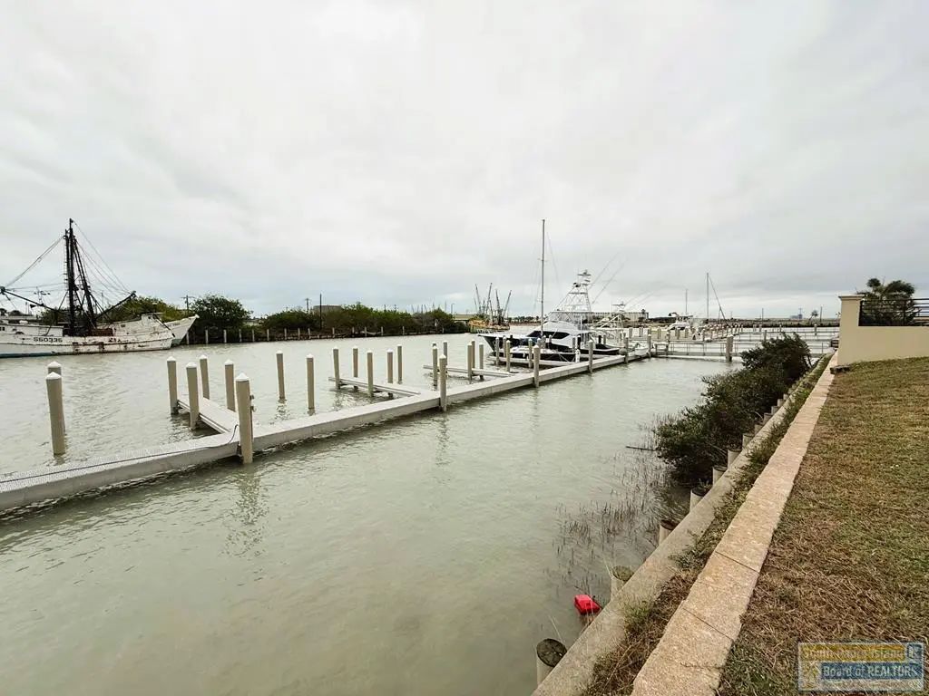 Anne Anne Bonny, Port Isabel