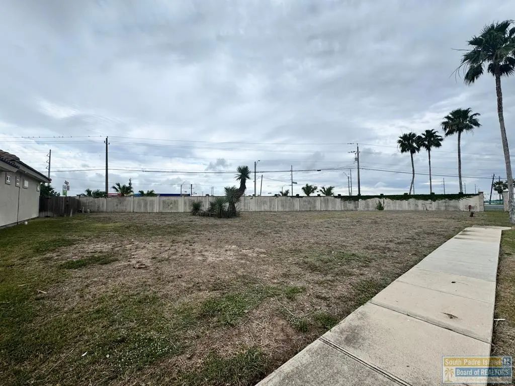 102 Oleander Dr., Laguna Vista