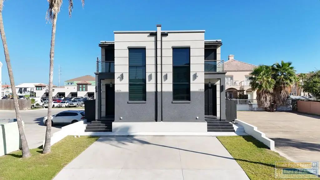 102 E Whiting St., South Padre Island