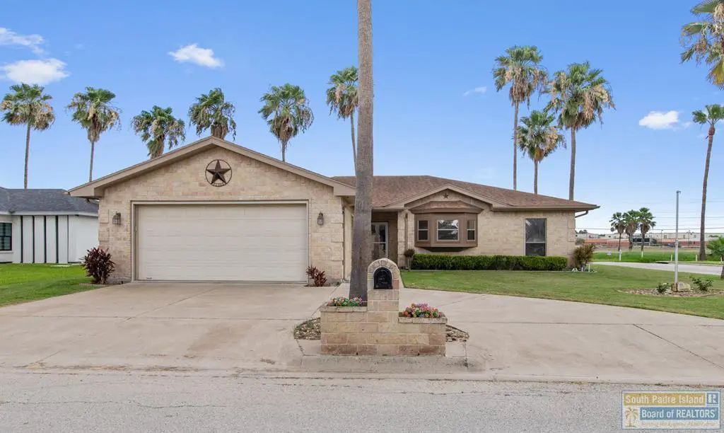 807 Sabine River Cir, Brownsville