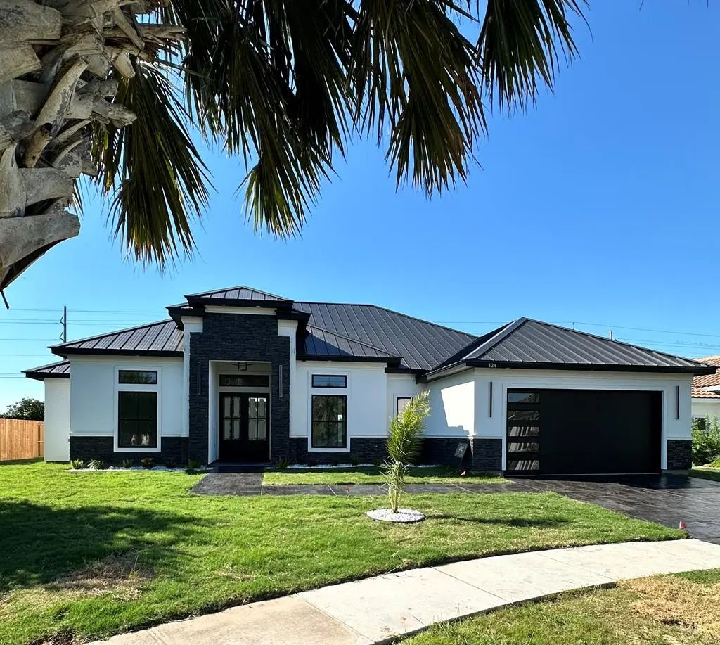 124 Sea Grape Lane, Laguna Vista