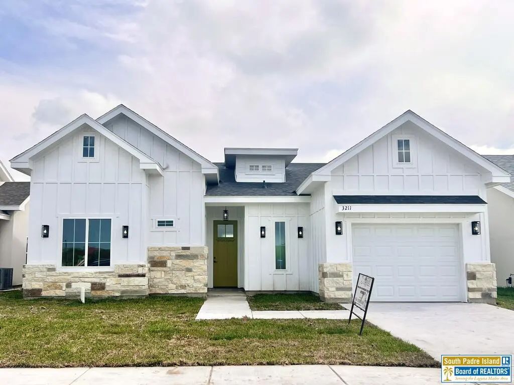 3211 Juan Castillo Ave., Port Isabel