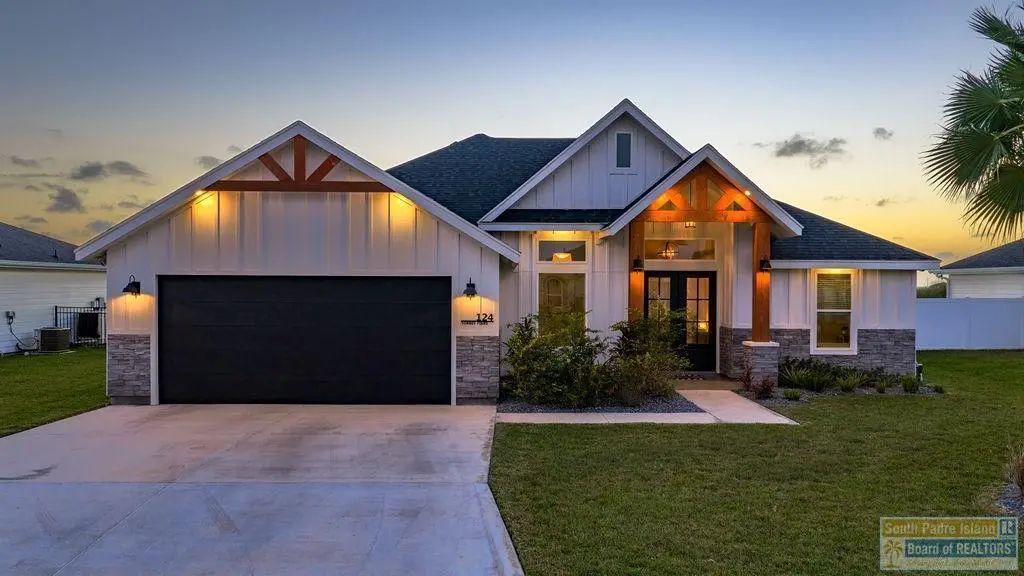124 Torrey Pines Dr., Laguna Vista